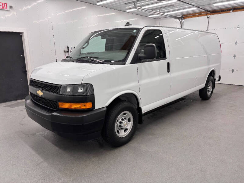 2023 Chevrolet Express 3500