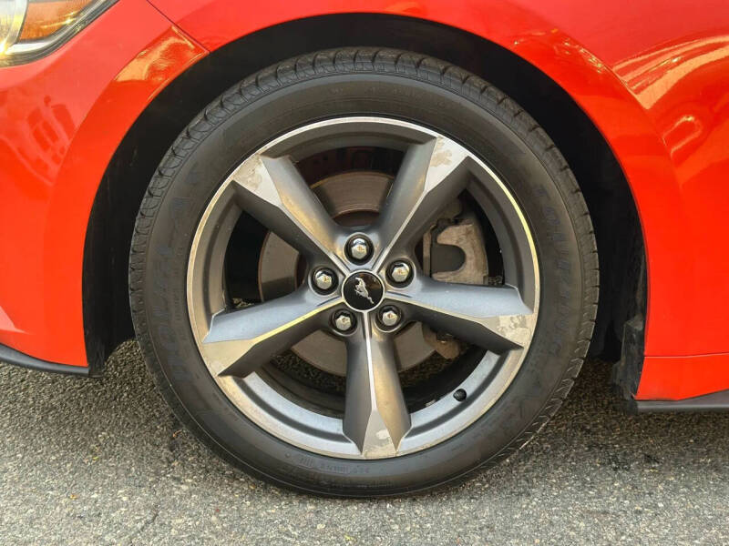 2015 Ford Mustang V6