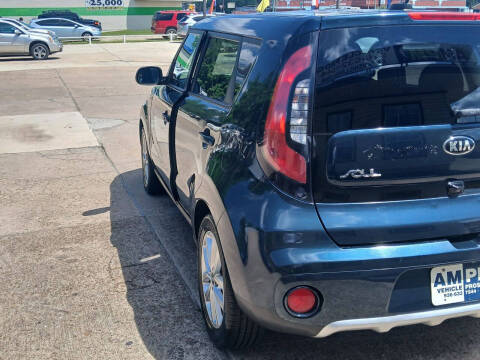 2017 Kia Soul +