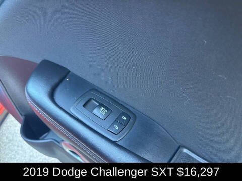 2019 Dodge Challenger SXT