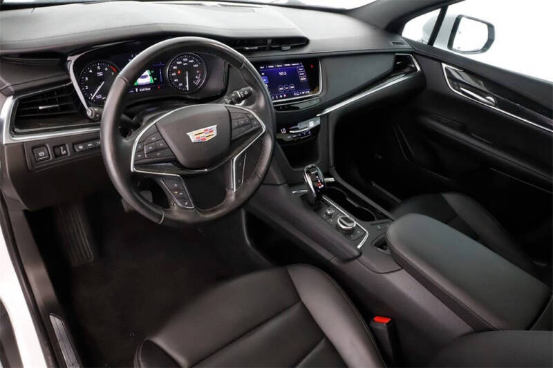 2022 Cadillac XT5 Premium Luxury