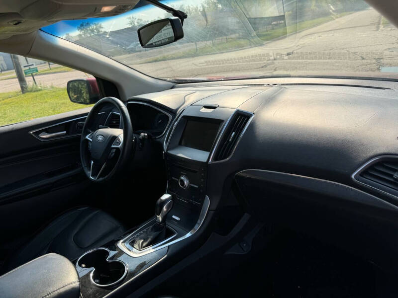 2017 Ford Edge Titanium