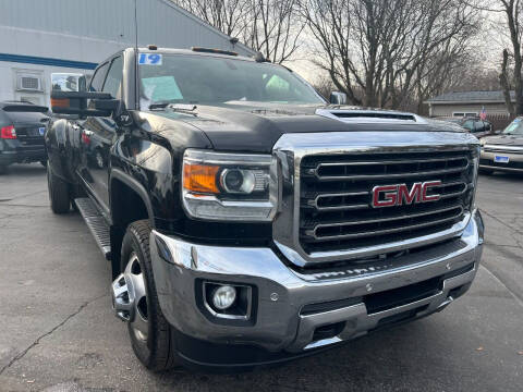 2019 GMC Sierra 3500HD for sale at GREAT DEALS ON WHEELS in Michigan City IN