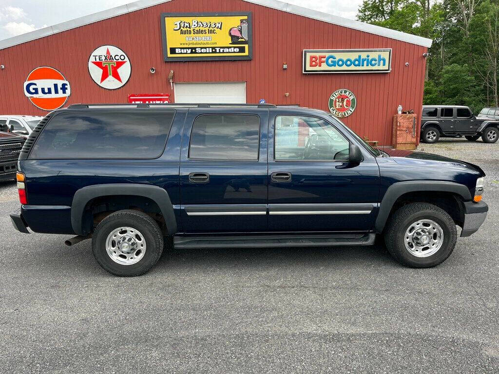 2005 Chevrolet Suburban 2
