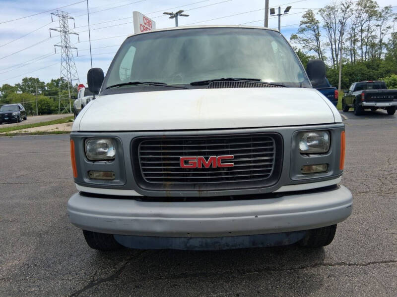 2002 GMC Savana 3500