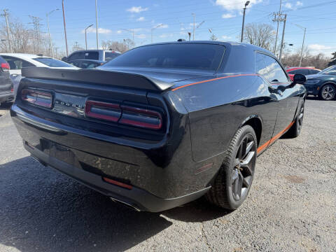 2019 Dodge Challenger SXT