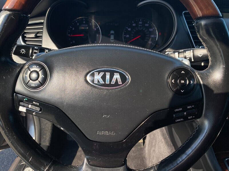 2016 Kia K900 Luxury V6