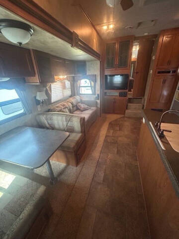 2011 Keystone RV Mountaineer