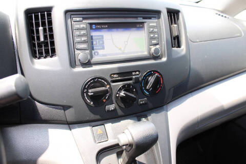 2017 Nissan NV200 SV