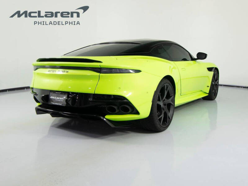 2022 Aston Martin DBS Superleggera