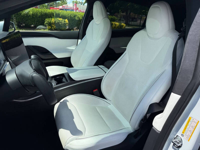 2022 Tesla Model X Plaid