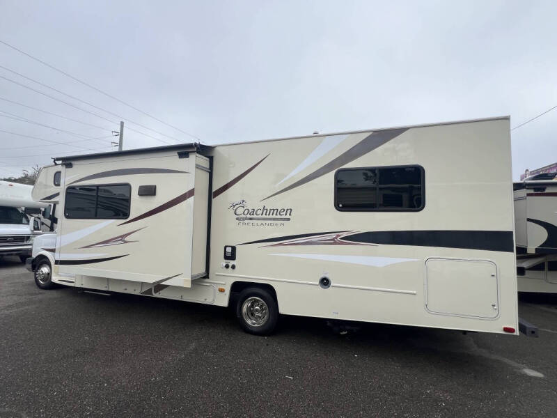 2014 Chevrolet Express Cutaway Base