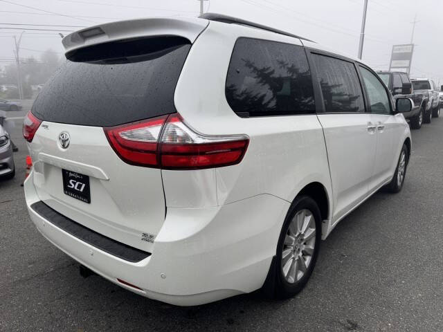 2015 Toyota Sienna