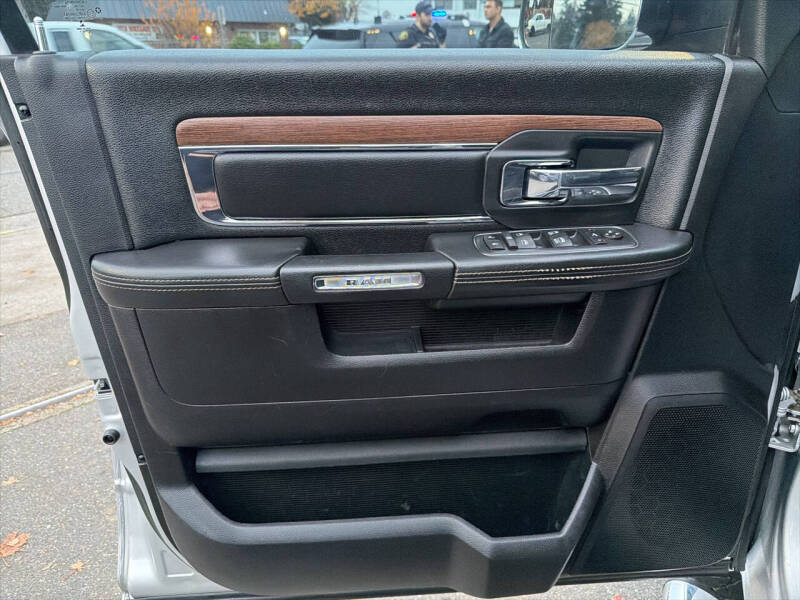 2017 RAM 3500 Laramie