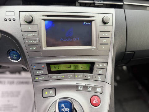 2013 Toyota Prius Three