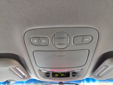 2007 Hyundai Entourage GLS