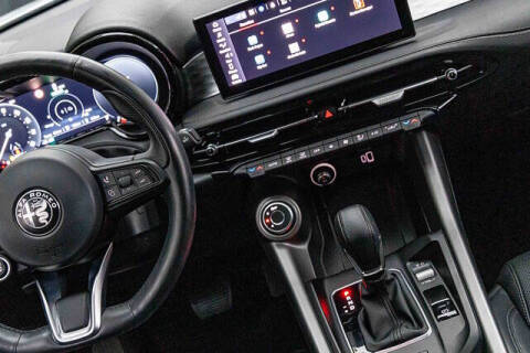 2024 Alfa Romeo Tonale Hybrid Ti