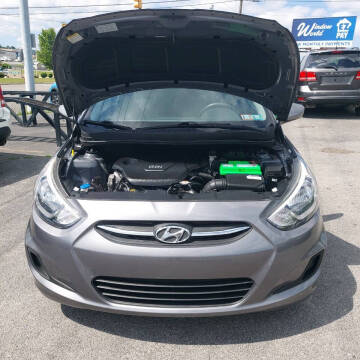 2016 Hyundai Accent SE