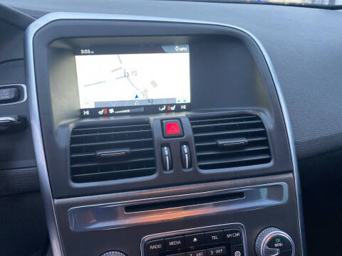 2016 Volvo XC60 T6 Drive-E