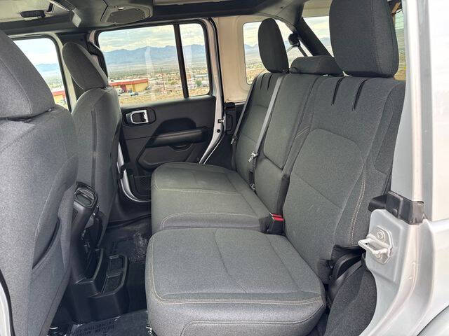 2024 Jeep Wrangler Sahara 4xe