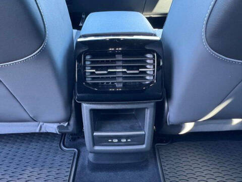 2025 Volkswagen ID.4 Pro