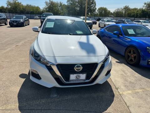 2020 Nissan Altima for sale at JJ Auto Sales LLC in Haltom City TX