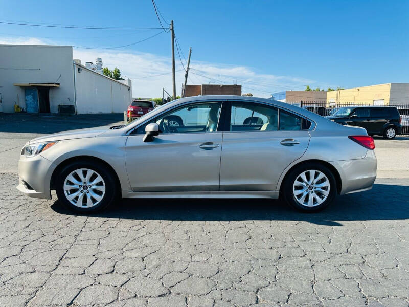 2016 Subaru Legacy 2.5i Premium photo 9