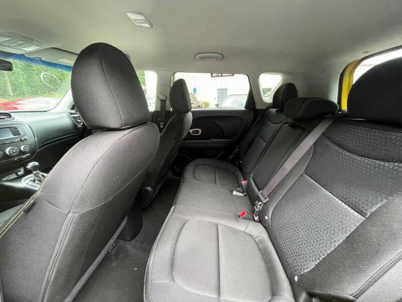 2016 Kia Soul +