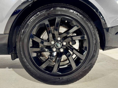 2020 Land Rover Discovery Landmark Edition