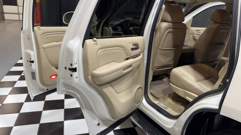 2013 Cadillac Escalade Luxury