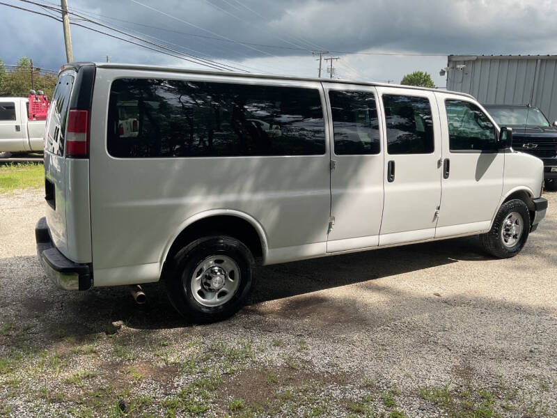 2017 Chevrolet Express LT 3500