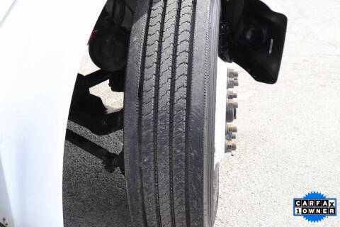 2018 Freightliner M2 106