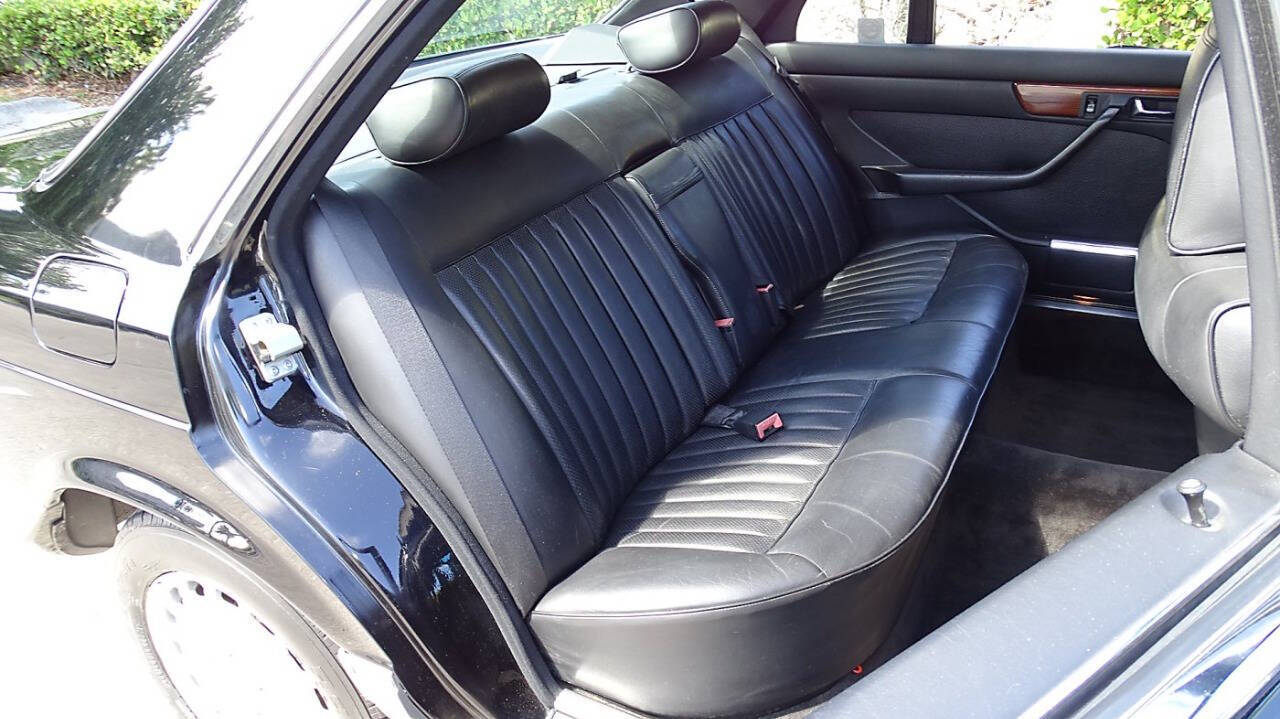 1987 Mercedes-Benz 420-Class 23