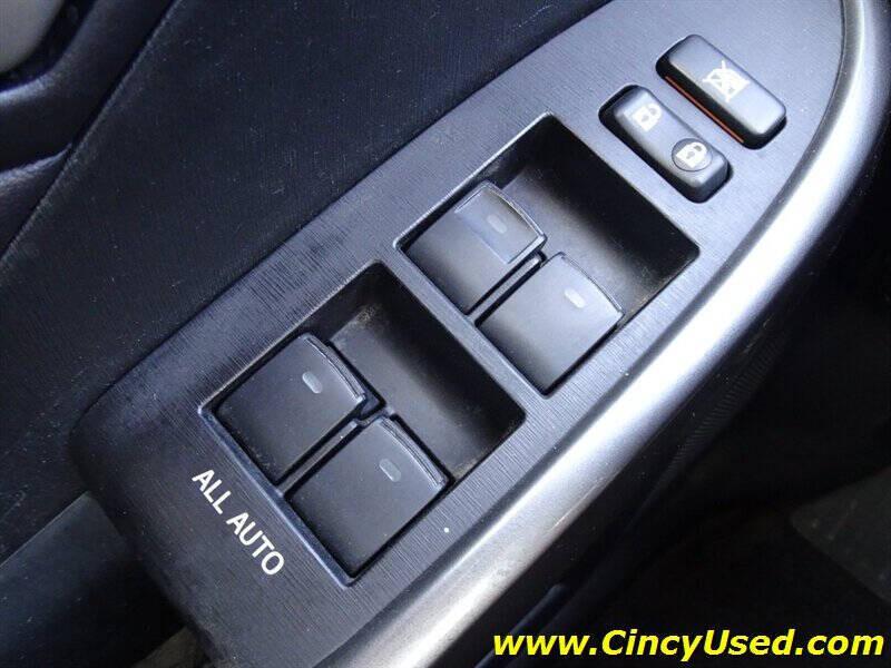 2013 Toyota Prius Three