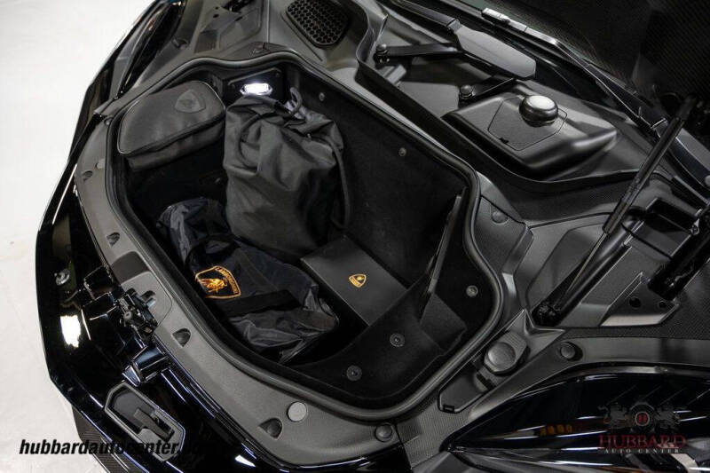 2025 Lamborghini Revuelto