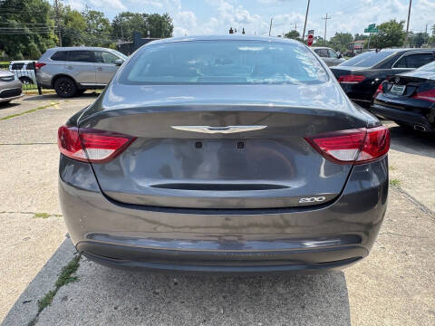 2015 Chrysler 200 LX