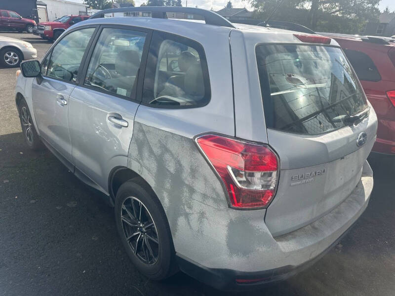 2015 Subaru Forester 2.5i