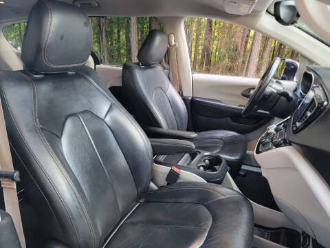 2017 Chrysler Pacifica Touring Plus