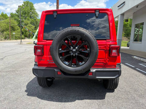 2025 Jeep Wrangler Sahara 4xe