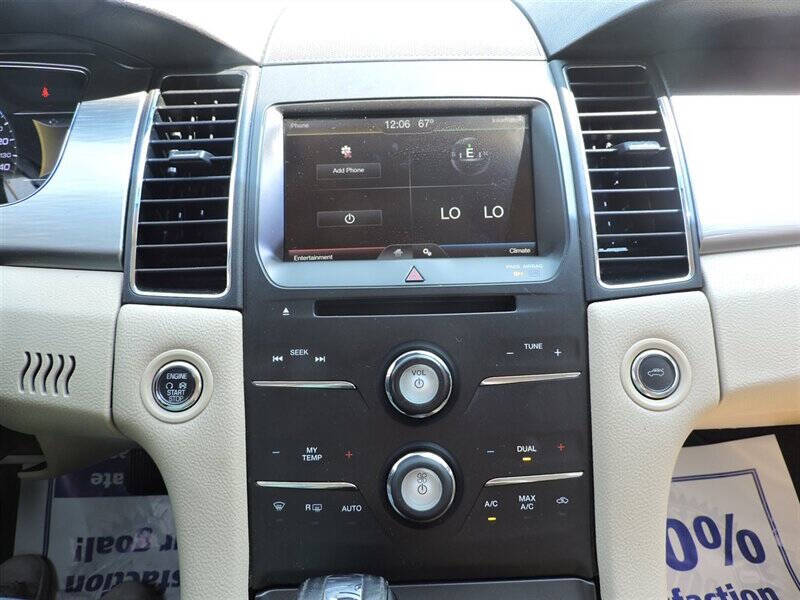 2015 Ford Taurus SEL