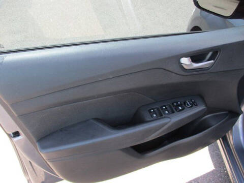 2020 Hyundai Accent SE