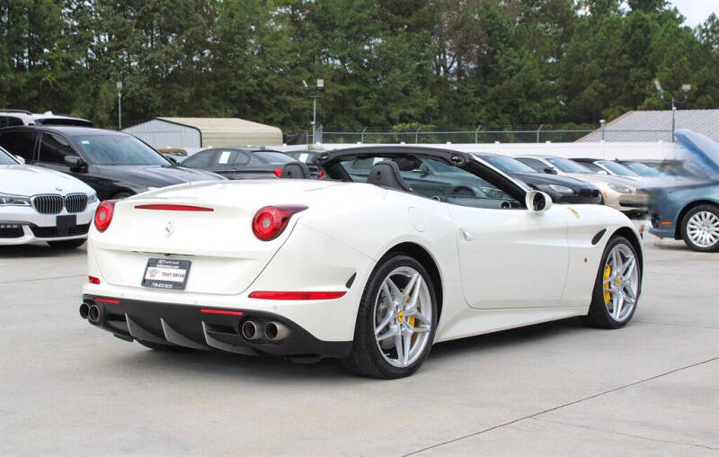 2015 Ferrari California T