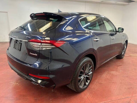 2022 Maserati Levante Modena