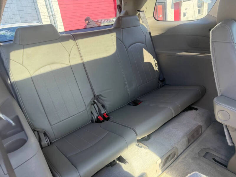 2016 GMC Acadia Denali