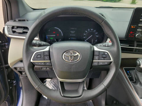 2023 Toyota Sienna XLE 7-Passenger