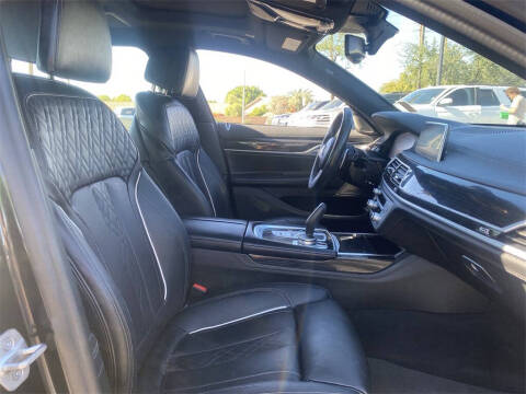 2022 BMW 7 Series 750i xDrive