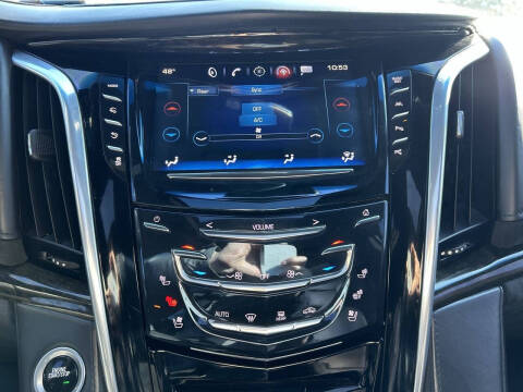 2019 Cadillac Escalade Platinum