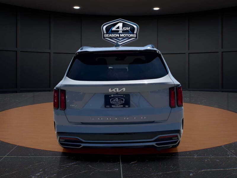 2022 Kia Sorento SX