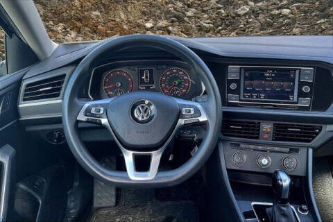 2019 Volkswagen Jetta R-Line