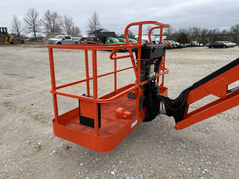 2014 JLG 60' Manlift